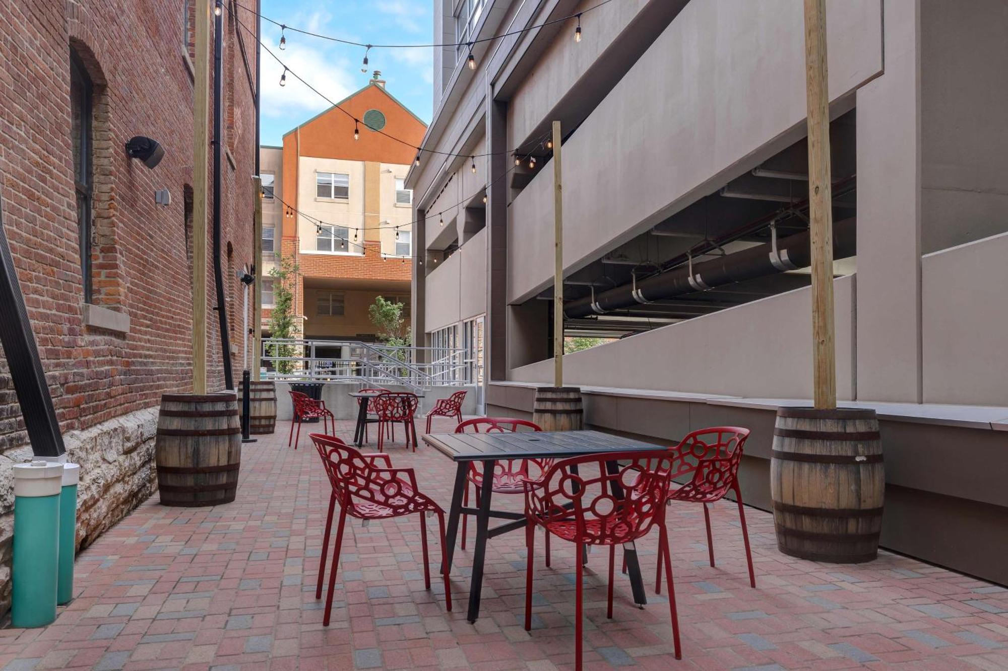 Hampton Inn Indianapolis Downtown Iupui Zewnętrze zdjęcie