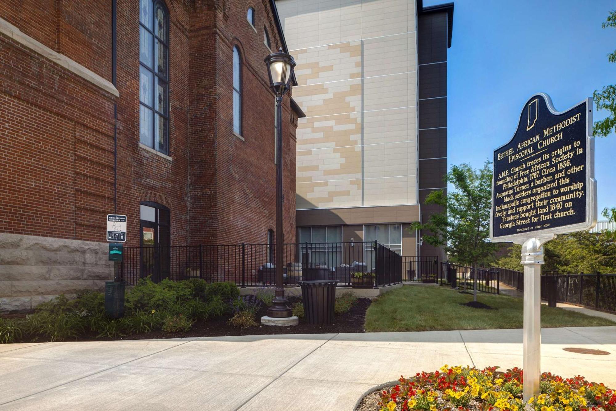 Hampton Inn Indianapolis Downtown Iupui Zewnętrze zdjęcie
