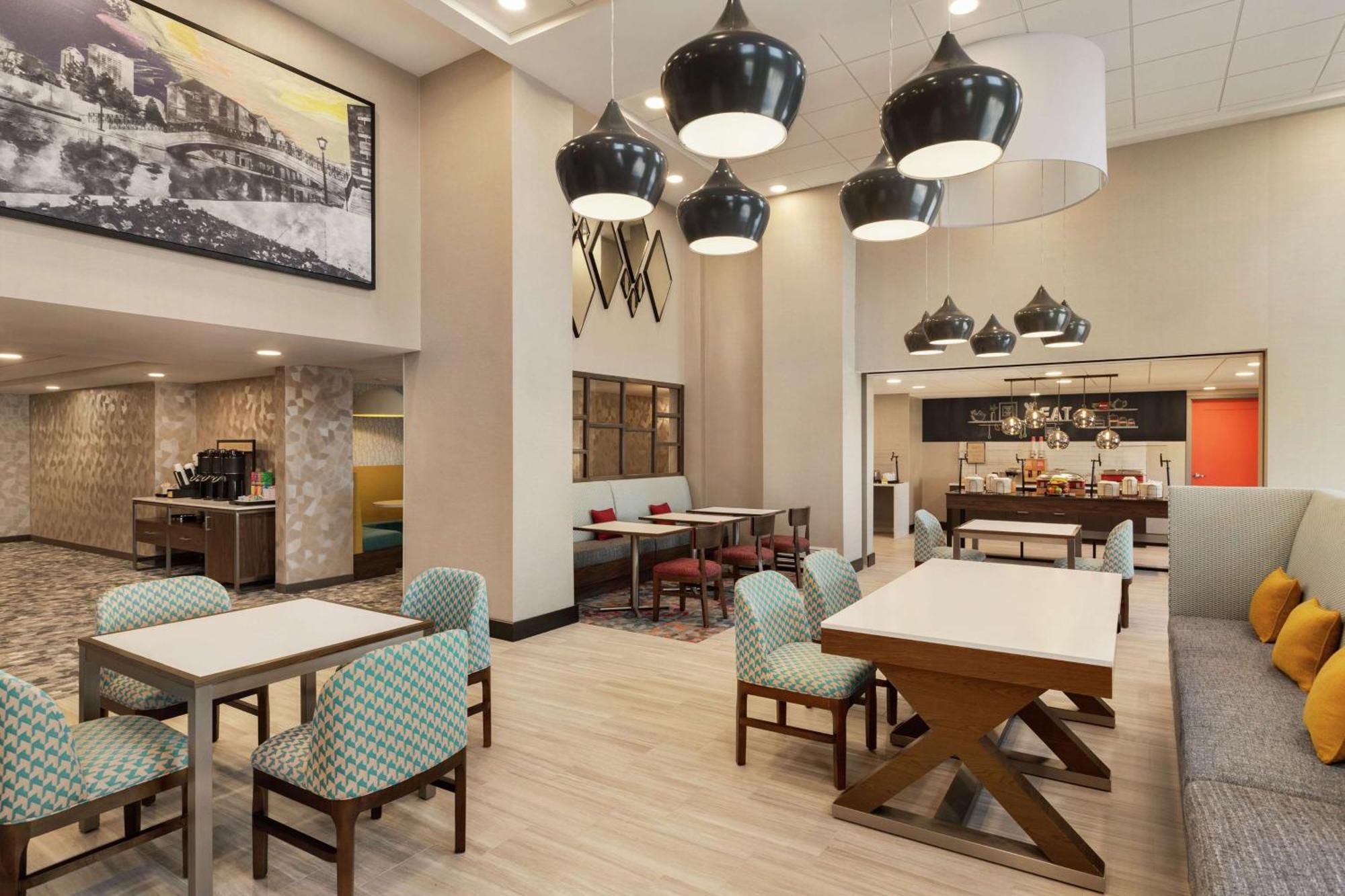 Hampton Inn Indianapolis Downtown Iupui Zewnętrze zdjęcie