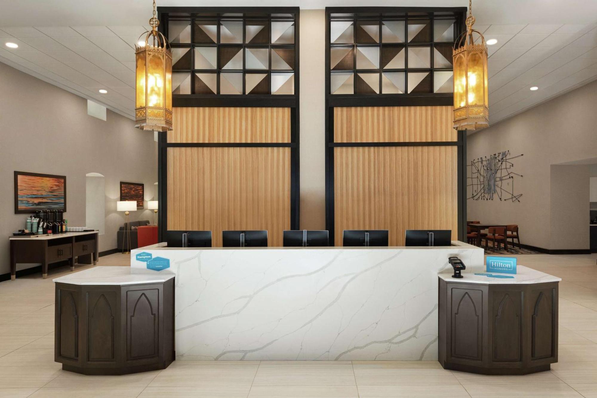 Hampton Inn Indianapolis Downtown Iupui Zewnętrze zdjęcie